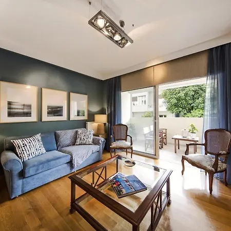 2 Bedroom Flat Next To Acropolis * Athens