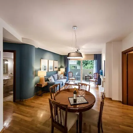 Apartment 2 Bedroom Flat Next To Acropolis Athens